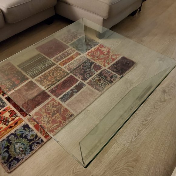 Rectangle , Luxurious, Clear Cocktail/Coffee Table - Picture 2 of 3